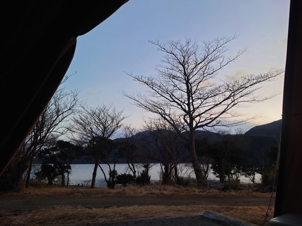 芦ノ湖キャンプ村　芦ノ湖　from　サーカスTC